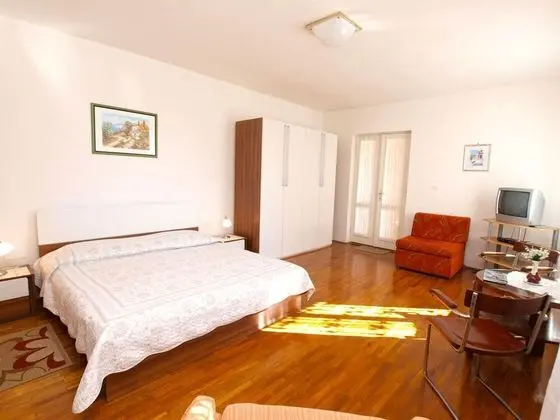 Apart Daire, 2 Yatak Odası (981/2643)