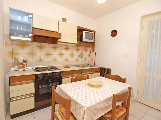 Apart Daire, 2 Yatak Odası (981/2644)