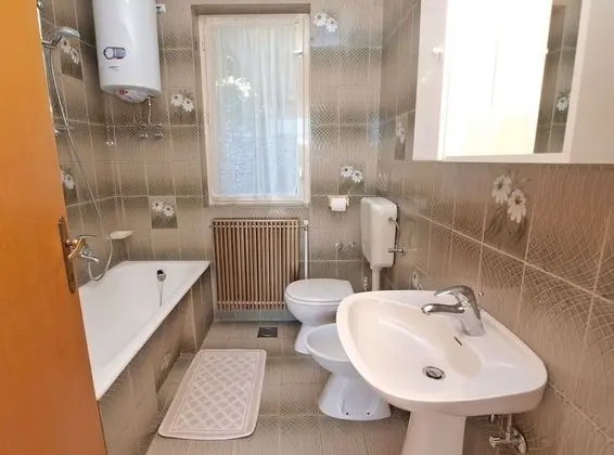 Apart Daire, 2 Yatak Odası (981/2644)