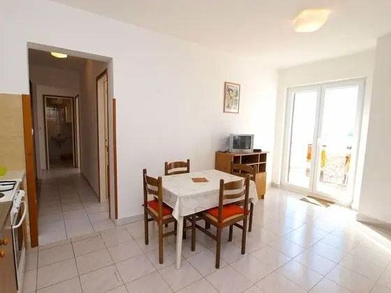 Apart Daire, 2 Yatak Odası (981/2646)