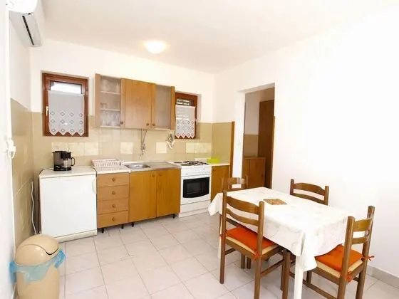 Apart Daire, 2 Yatak Odası (981/2646)