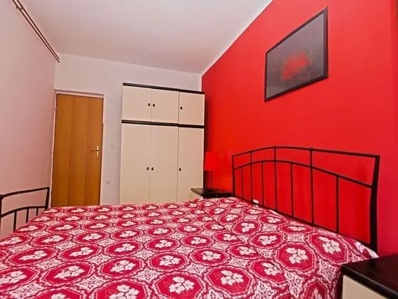 Apart Daire, 1 Yatak Odası (1298/12337)