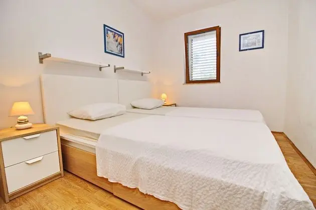 Apart Daire, 2 Yatak Odası, Teras, Bahçe Manzaralı