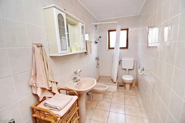 Apart Daire, 2 Yatak Odası, Teras, Bahçe Manzaralı