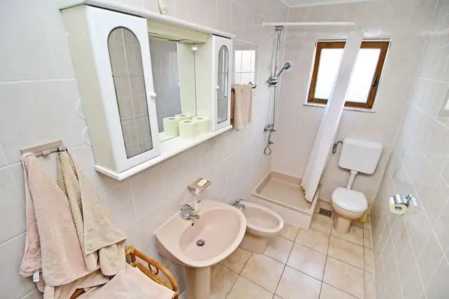 Apart Daire, 2 Yatak Odası, Teras, Bahçe Manzaralı