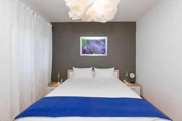 Apart Daire (Four Bedroom Apartment -Terrace and S)