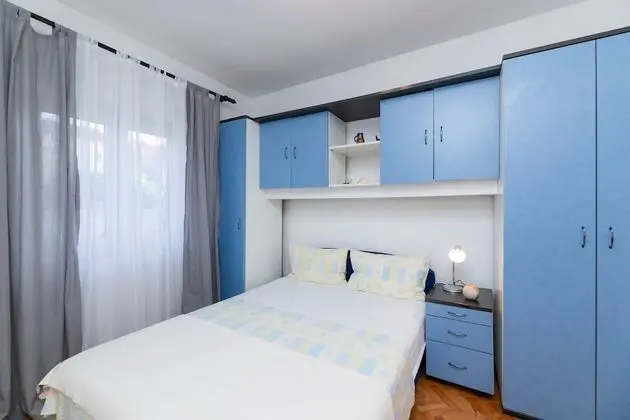 Apart Daire (Four Bedroom Apartment -Terrace and S)