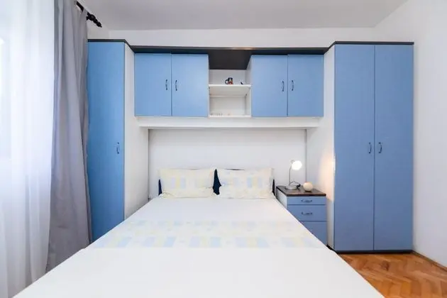 Apart Daire (Four Bedroom Apartment -Terrace and S)