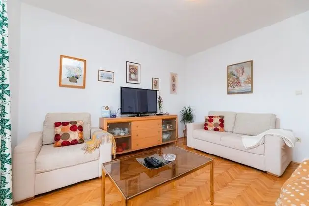 Apart Daire (Four Bedroom Apartment -Terrace and S)