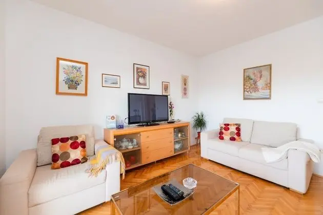 Apart Daire (Four Bedroom Apartment -Terrace and S)