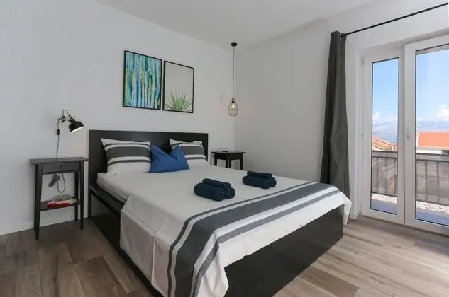 Apart Daire (Three Bedroom Apartment- Balconies an)