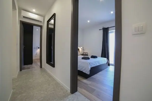 Apart Daire (Three Bedroom Apartment- Balconies an)