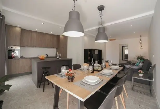 Apart Daire (Three Bedroom Apartment- Balconies an)