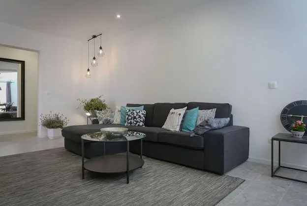 Apart Daire (Three Bedroom Apartment- Balconies an)