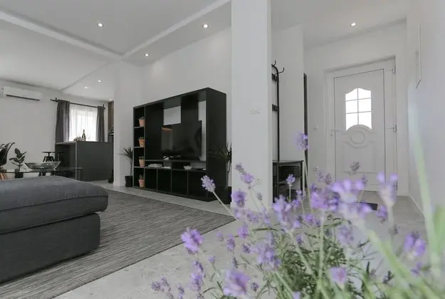 Apart Daire (Three Bedroom Apartment- Balconies an)