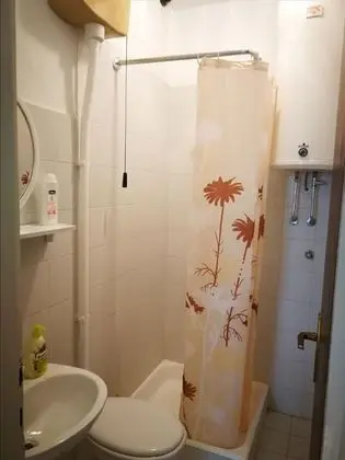 Stüdyo (Studio Apartment with Balcony)