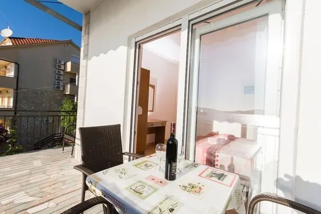 Apart Daire (One Bedroom Apartment with Balcony)