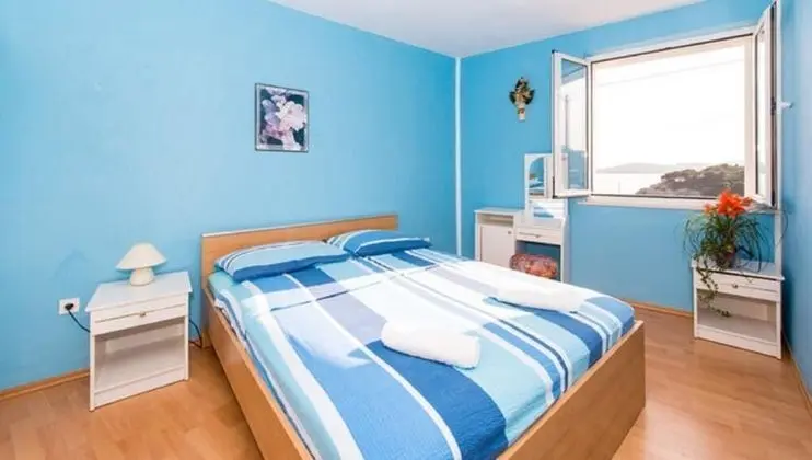 Apart Daire (One-Bedroom Apartment with View)