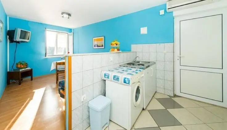 Apart Daire (One-Bedroom Apartment with View)