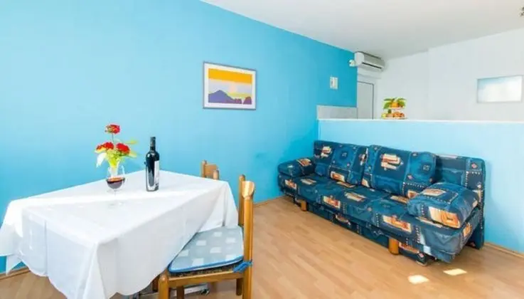 Apart Daire (One-Bedroom Apartment with View)