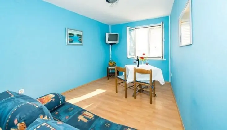 Apart Daire (One-Bedroom Apartment with View)