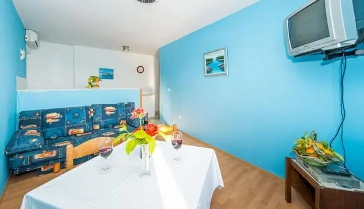 Apart Daire (One-Bedroom Apartment with View)