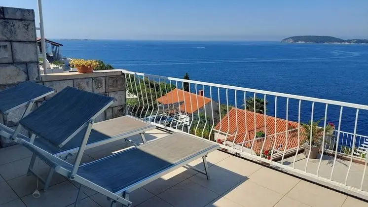Apart Daire (Two-Bedroom Apartment with Balcony)