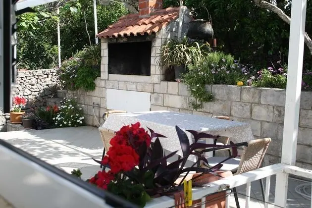 Apart Daire (Two-Bedroom Apartment with Balcony)