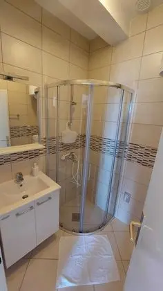 Apart Daire (Two-Bedroom Apartment with Balcony)