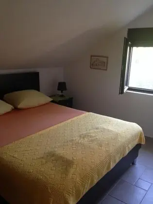 Apart Daire, 2 Yatak Odası (Attic)