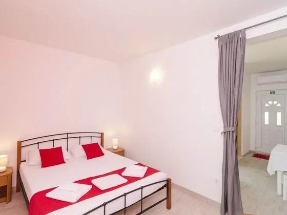 Apart Daire (One Bedroom Apartment with Balcony)