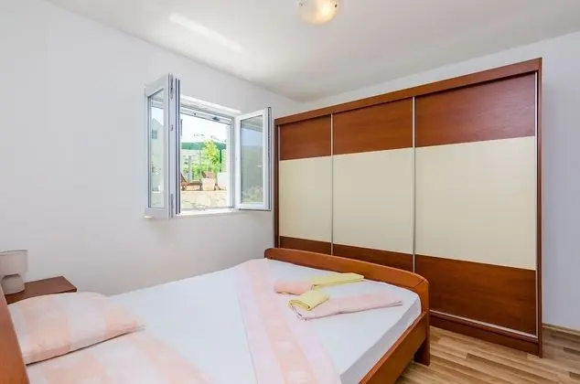 Apart Daire, 2 Yatak Odası, Bahçe Manzaralı
