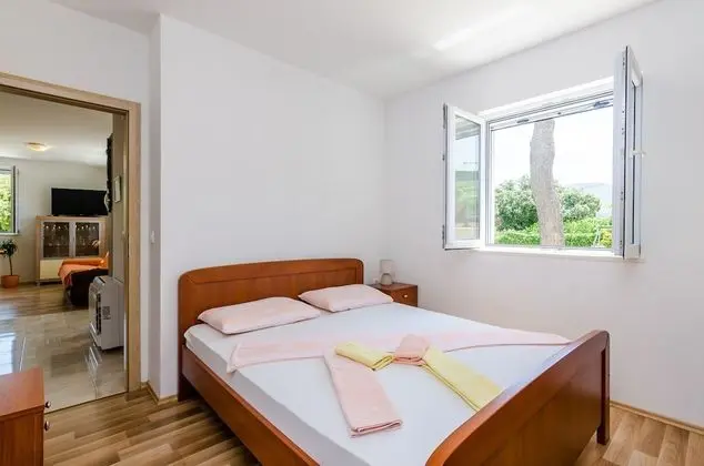Apart Daire, 2 Yatak Odası, Bahçe Manzaralı