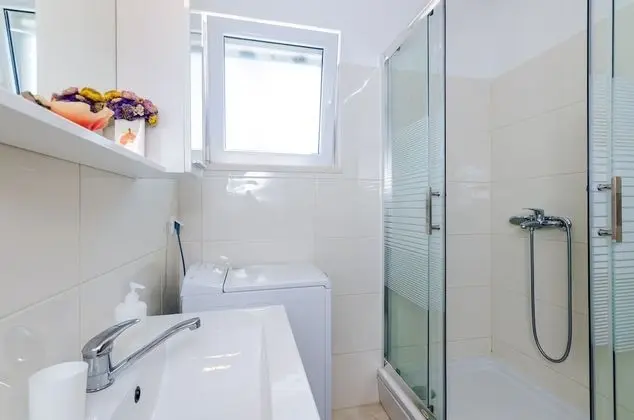 Apart Daire, 2 Yatak Odası, Bahçe Manzaralı