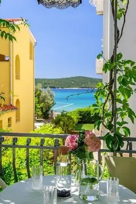 Apart Daire, 2 Yatak Odası, Teras, Deniz Manzaralı (Luca)