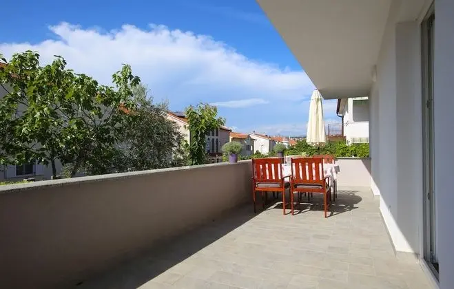 Apart Daire, 1 Yatak Odası, Teras, Bahçe Manzaralı