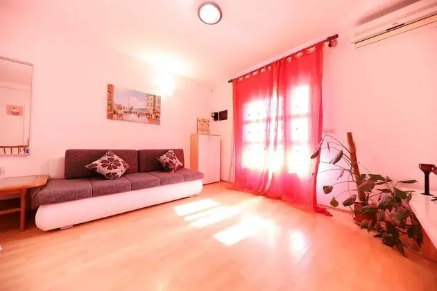 Apart Daire (Comfort Two Bedroom Apartment with Te)