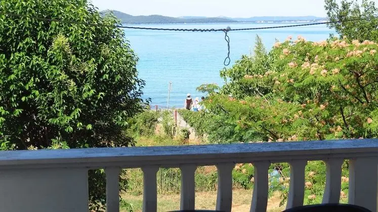 Apart Daire (Two Bedroom Apartment with Balcony an)