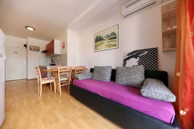 Apart Daire (Two Bedroom Apartment with Balcony an)
