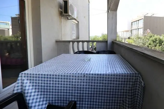 Apart Daire (Two Bedroom Apartment with Balcony an)