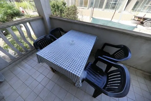 Apart Daire (Two Bedroom Apartment with Balcony an)