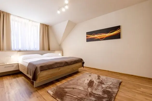 Apart Daire, 1 Yatak Odası, Küçük Mutfak, Nehir Manzaralı (2)