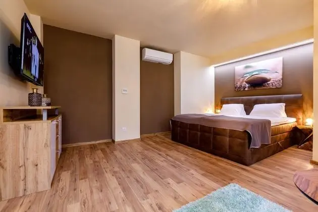 Apart Daire, 1 Yatak Odası, Küçük Mutfak, Şehir Manzaralı (1)