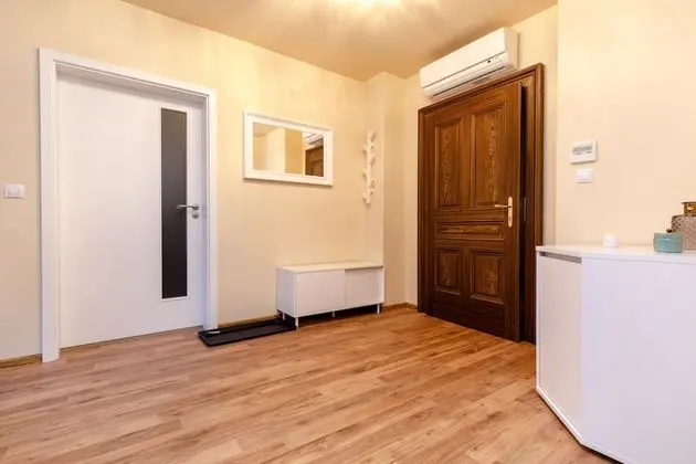 Apart Daire, 1 Yatak Odası, Küçük Mutfak, Şehir Manzaralı (1)