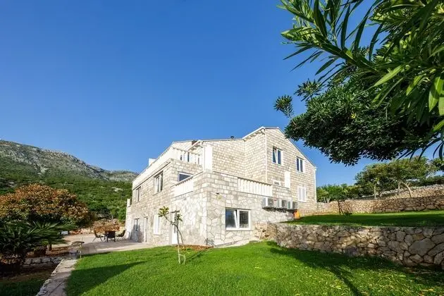 Apart Daire (Comfort Two Bedroom Apartment with Ja)