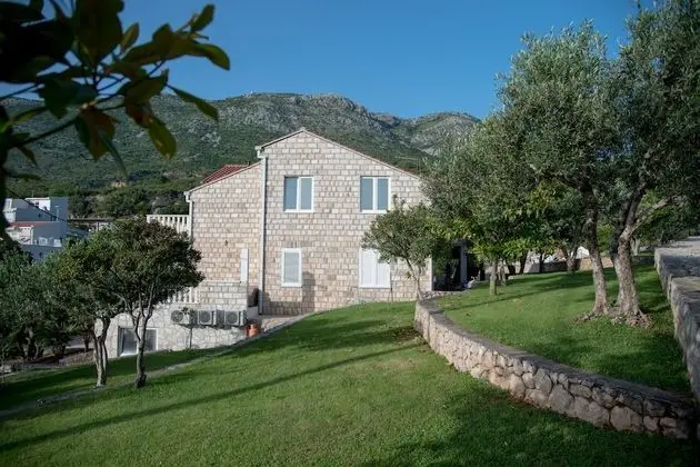 Apart Daire (One Bedroom Apartment with Jacuzzi an)