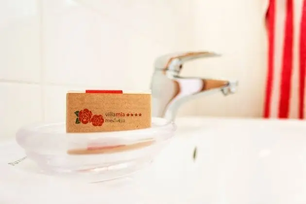 Standard Apart Daire, Balkon