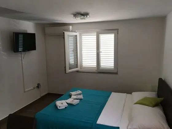 Family Stüdyo, Sigara İçilmez, Avlu Manzaralı