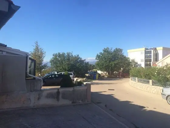 Family Stüdyo, Sigara İçilmez, Avlu Manzaralı