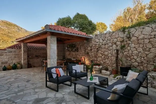 Stüdyo (Comfort Studio w/ Balcony n Sea View)